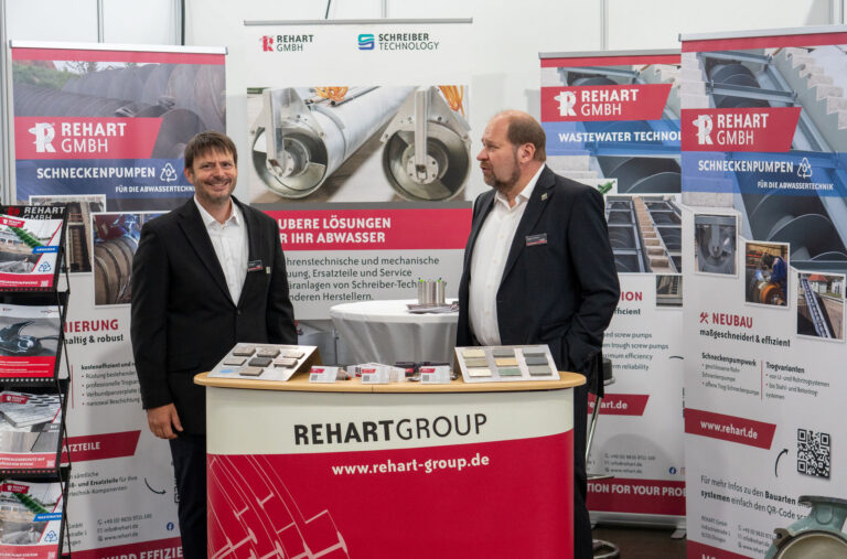 Aussteller am Messestand