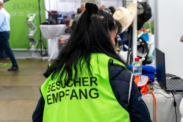 Besucherempfang am Eingang